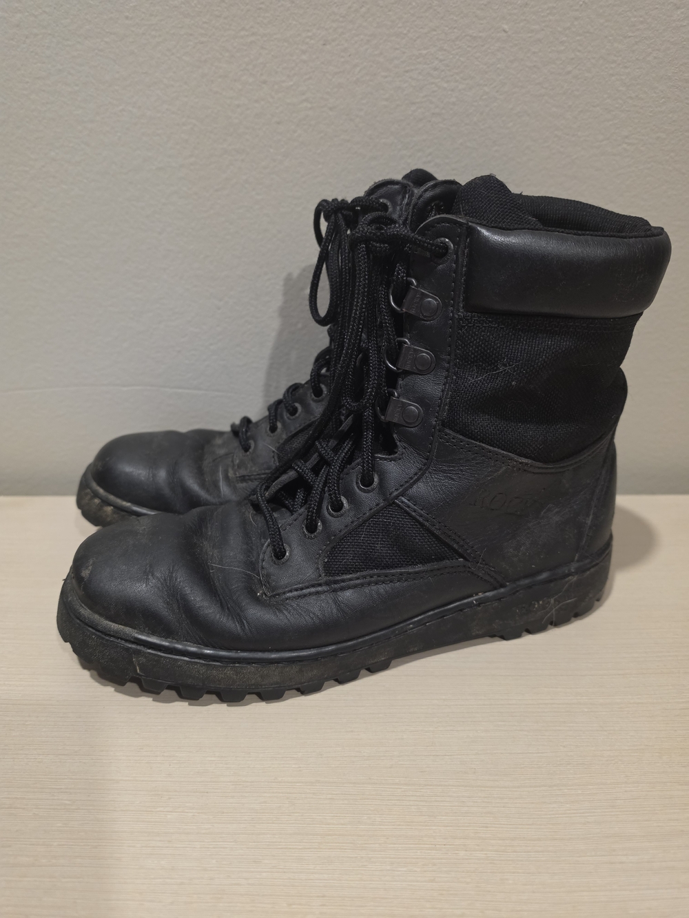 Vintage Rocky 911 Series Mens 8 W Wide Black Tactical Duty Combat Boots USA